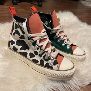 SOLD ON M❗️Converse